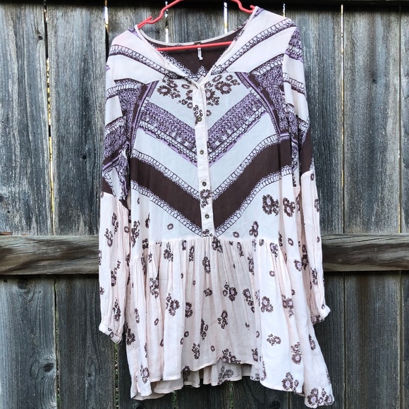 Free People Dresses & Skirts - Long-Sleeve Flowy Free People Dress